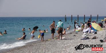 van-golu-mavi-bayrakli-plajiyla-tatilcilerin-akinina-ugradi-m2cy.jpg
