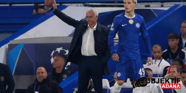 jose-mourinhonun-benficasi-devler-liginde-puanla-tanisamadi-hvaw.jpg