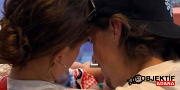 millie-bobby-brown-ve-esi-evlat-edindikleri-kizlarinin-ilk-fotografini-paylasti-y4a2.jpg