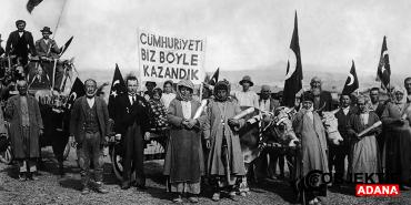siyah-beyaz-fotograflarla-29-ekim-cumhuriyet-bayrami-eqhe.jpg