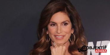 cindy-crawford-ve-meshur-beni-60-yasinda-ve-hala-cok-guzel-laqp.jpg