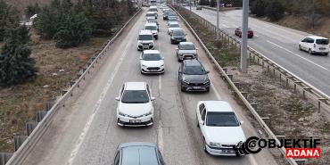 bayram-yogunlugu-basladi-43-ilin-gecis-guzergahinda-trafik-hareketliligi-artti-dbbc.jpg