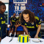 fenerbahcede-matteo-guendouziye-dogum-gunu-surprizi-zzis.jpg