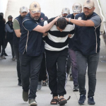 Adana039da-teror-orgutu-DEAS039a-yonelik-operasyonda-yakalanan-16-zanlidan-6039si.jpg