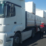 arizayi-gidermek-isteyen-kisi-ve-yanindakilere-tir-carpti-1-olu-2-yarali-10uc.jpg