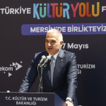 bakan-ersoy-mersin-kultur-yolu-festivalinin-acilis-torenine-katildi-lsus.jpg