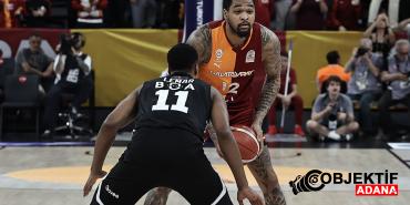 besiktas-ile-galatasaray-yari-final-icin-parkeye-cikacak-p8wl.jpg