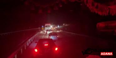 erzincanda-tir-devrildi-yol-3-saat-ulasima-kapandi-g1fj.jpg