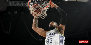 fenerbahce-beko-yari-finalde-anadolu-efesin-rakibi-oldu-agb3.jpg