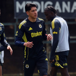 fenerbahcede-edson-alvarez-25-ay-sonra-geri-dondu-ve-takimla-antrenmanlara-basladi-ovfi.jpg