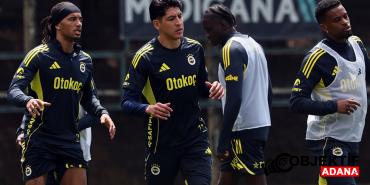 fenerbahcede-edson-alvarez-25-ay-sonra-geri-dondu-ve-takimla-antrenmanlara-basladi-ovfi.jpg