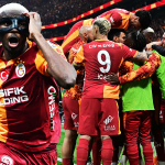 galatasaray-avrupada-mansetlerde-saltanat-devam-ediyor-osimhen-sampiyonlugu-getirdi-3ddm.jpg