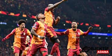 galatasarayda-sampiyonluk-maci-oncesi-iki-eksik-antrenmana-katilmadilar-rvbc.jpg