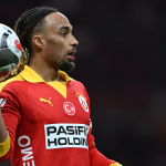 galatasarayin-sacha-boey-plani-belli-oldu-bayern-munihte-gelecegi-yok-i8fa.jpg