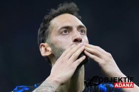 hakan-calhanoglu-interle-ikinci-sampiyonluguna-bir-puanlik-mesafede-euqy.jpg