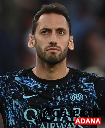hakan-calhanoglu-italya-kupasi-finalini-de-kaciracak-3fvt.jpg