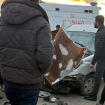 hakkaride-zincirleme-trafik-kazasi-cok-sayida-yarali-var-lfzq.jpg