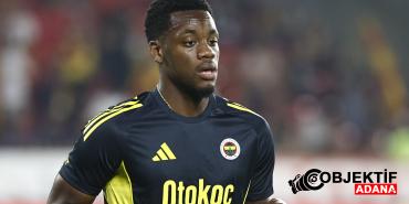 jhon-duranin-menajeri-transfer-gorusmeleri-icin-istanbulda-r8zl.jpg