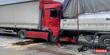 kocaeli-temde-6-tir-birbirine-girdi-ankara-yonu-trafige-kapandi-ntcx.jpg