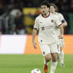 milli-futbolcu-aral-simsir-danimarka-super-liginde-yilin-profili-odulune-layik-goruldu-sjeu.jpg