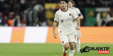 milli-futbolcu-aral-simsir-danimarka-super-liginde-yilin-profili-odulune-layik-goruldu-sjeu.jpg