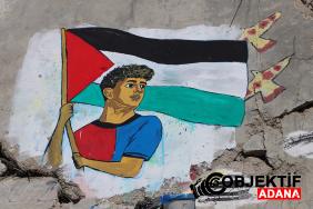 pedro-sanchez-lamine-yamali-elestiren-israilli-bakana-sert-cevap-verdi-filistin-bayragi-sallamasi-on.jpeg