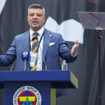 sadettin-saran-bayramlasma-toreninde-konustu-bir-yere-gitmiyorum-mibp.jpg