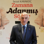 sezai-karakocun-arsivi-zamana-adanmis-sozler-sergisiyle-ilk-kez-ortaya-cikti-ppbj.jpg