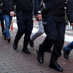 son-dakika-mersinde-organize-suc-orgutu-cokertildi-yakalanan-50-suphelinin-mal-varliklarina-el-konul.jpeg