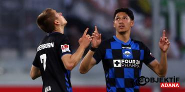 wolfsburg-kume-dustu-paderborn-bundesligada-ecwu.jpg