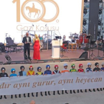 100-gazi-kosusu-resepsiyonunda-gorkemli-kutlama-kyzx.jpg
