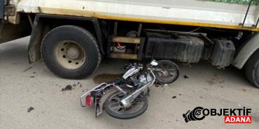 Adana039da-cop-kamyonuyla-carpisan-motosikletin-surucusu-yaralandi.jpg