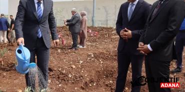 Adana039da-hukumluler-5-bin-zeytin-fidanini-toprakla-bulusturdu.jpg