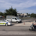 Adana039da-su-borusunun-patladigi-cadde-trafige-kapatildi.jpg