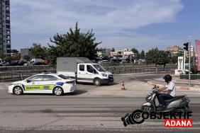 Adana039da-su-borusunun-patladigi-cadde-trafige-kapatildi.jpg