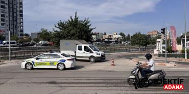 Adana039da-su-borusunun-patladigi-cadde-trafige-kapatildi.jpg