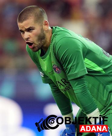 chevalierin-besiktasa-transferi-icin-aciklama-umarim-ilk-11de-kendine-yer-bulur-m4ij.jpg