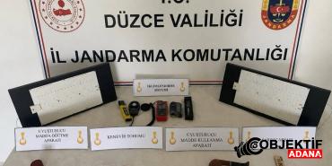 duzcede-kacakcilik-ve-uyusturucu-operasyonu-10-supheli-yakalandi-qslu.jpg