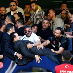 fenerbahce-olaganustu-secimli-genel-kurulunda-arbede-cikti-3ro5.jpg