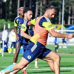 fenerbahcede-vedat-muriqi-soku-antrenmani-yarida-birakti-kgvm.jpg