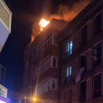 istanbul-esenyurtta-4-katli-binanin-catisinda-yangin-jvkh.jpg