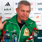 meksika-milli-takimi-teknik-direktoru-javier-aguirre-futboldaki-50-yilimda-evimdeki-bir-dunya-kupasi.jpeg