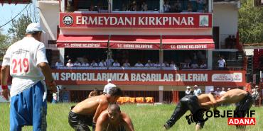 tarihi-kirkpinar-yagli-gureslerine-ilk-gun-girisler-ucretsiz-43it.jpg