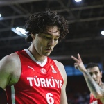 12-dev-adam-elemelerde-grup-liderligini-garantiledi-jmao.jpg
