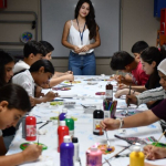 Universiteliler-yaz-tatilinde-Adana039daki-cocuklara-gonullu-egitim-veriyor.jpg