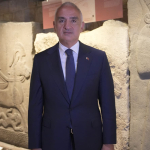 bakan-ersoy-yeni-bir-vizyonla-gelecege-tasiyoruz-w8vs.jpg