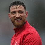 besiktas-salih-ozcan-ile-prensip-anlasmasina-varildigini-acikladi-iste-istanbula-gelis-saati-agge.jp_.jpeg