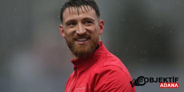 besiktas-salih-ozcan-ile-prensip-anlasmasina-varildigini-acikladi-iste-istanbula-gelis-saati-agge.jp_.jpeg