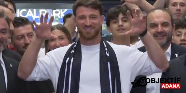 besiktasin-yeni-transferi-salih-ozcan-istanbula-geldi-xrbj.jpg