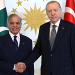 cumhurbaskani-erdogan-pakistan-basbakani-serifi-resmi-torenle-karsiladi-wcdl.jpg
